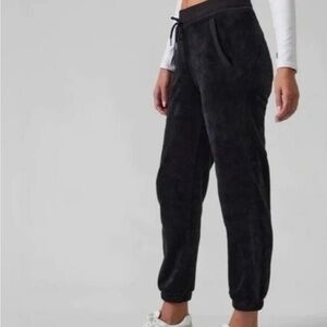 NWT Athleta Cozy Karma Recover Jogger Black Womens Size Medium Lounge Pants